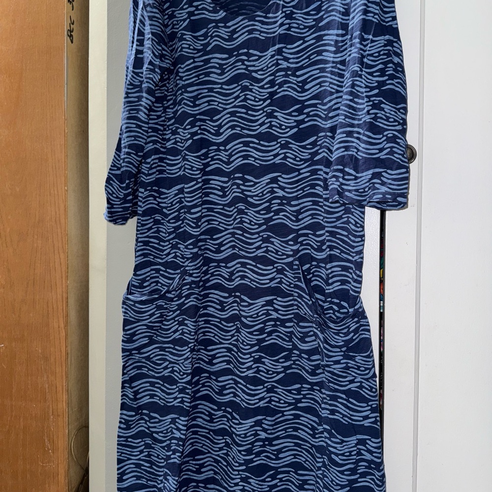 Fresh Produce Navy Wave Dress 3/4 Sleeve Two Front Pockets EUC